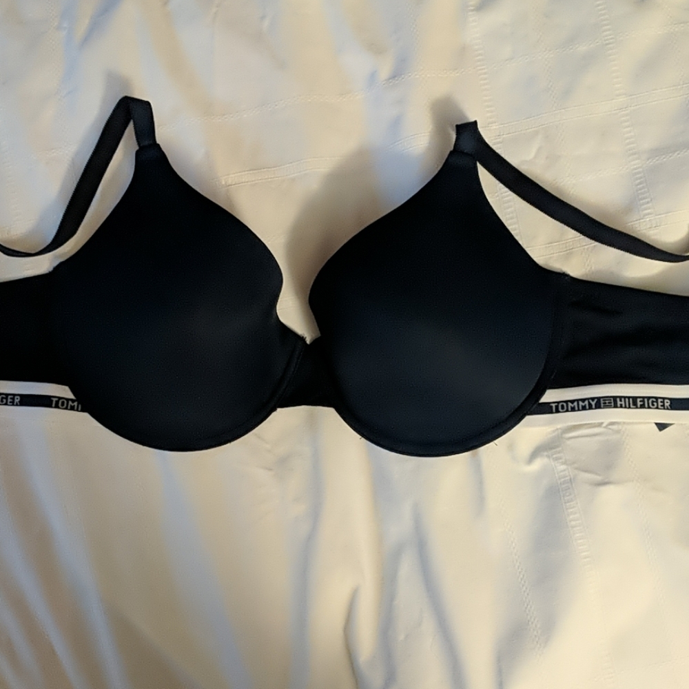 Women's Tommy Hilfiger soft padded wired 42d bra